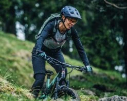 Abus MoDrop MTB Fahrradhelm | Midnight Blue -Specialized Verkäufe abus modrop mtb fahrradhelm midnight blue l 006 90531 2200x1760 1280x1280