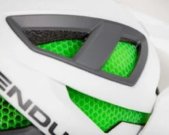 Endura MT500 MIPS Helm | White -Specialized Verkäufe endura mt500 mips helm white l xl 005 92959 2200x1760 1280x1280