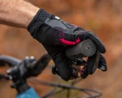 Muc-Off MTB Handschuhe Langfinger | Camouflage 9 Muc-Off MTB Handschuhe Langfinger | Camouflage -Specialized Verkäufe muc off mtb handschuhe langfinger camouflage 005 70326 2200x1760 1280x1280